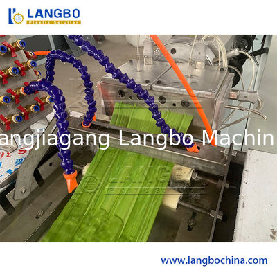 Maquinaria de Extrusión de Láminas de Perfiles de Juntas de Agua de UPVC Rápida y Eficiente