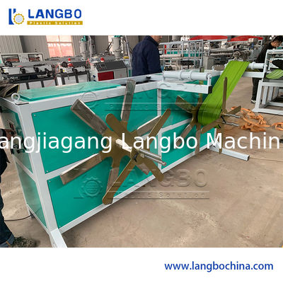 Maquinaria de Extrusión de Láminas de Perfiles de Juntas de Agua de UPVC Rápida y Eficiente