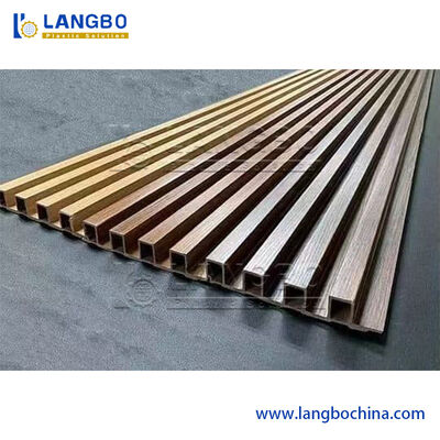 Panel acanalado de PVC con protección de material amigable