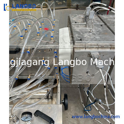 Línea de producción de placas/paneles/marcos/perfiles para pisos y ventanas de PVC