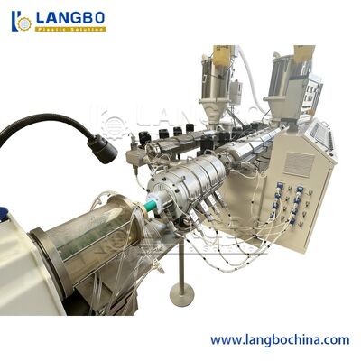 Máquina de fabricación de tuberías PPR de 16-400 mm Línea de producción de tuberías de agua fría caliente automática completa