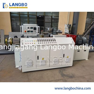 Extrusor de tornillo del gemelo del Pvc del tubo de agua, máquina plástica de la protuberancia del control automático