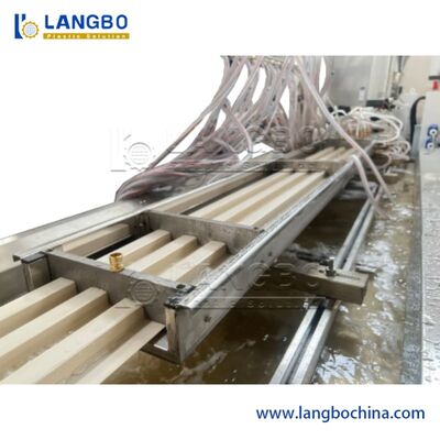 Panel de pared de madera de grano WPC de bambú de fibra de carbón de PVC para el hogar