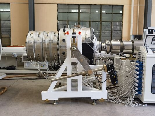 Máquina de fabricación de plástico UPVC de gran diámetro avanzado de 400-710 mm, fábrica en China