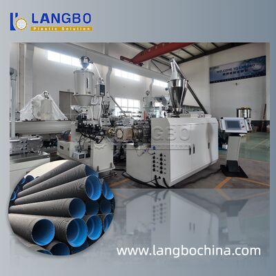 Línea de producción de perfiles de PVC. Unidad de corte de calibración de extrusores.