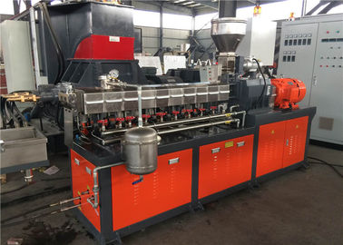 Coloree la máquina del extrusor de solo tornillo de Masterbatch con el corte caliente de la refrigeración por aire