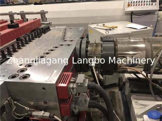 Línea de extrusión de placas de espuma de PVC de corteza de WPC