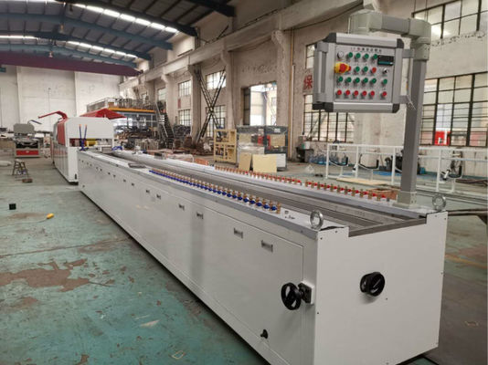 Máquina de producción de extrusión de perfiles de esquina de cable de PVC de plástico