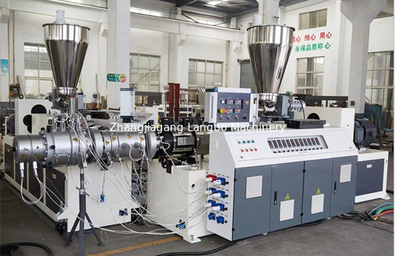 Línea de múltiples capas 16m m - 63m m 180kg/PLC de la protuberancia del tubo de Ppr de H Siemens