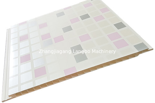 1180MM Línea de producción de placas de PVC con alto rendimiento